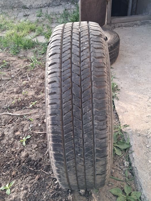 Продам шины б/у.