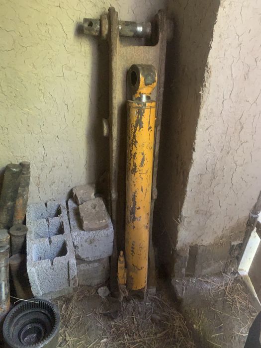 Hyundai 140w sotiladi srochna