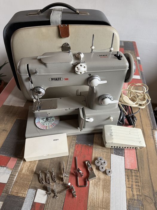 Masina cusut Pfaff 360 automatic