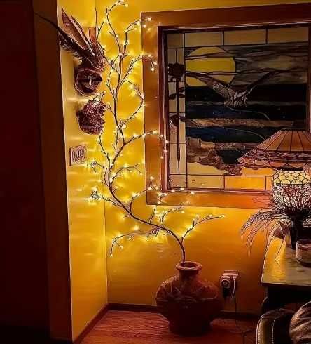Красива светеща декорация за стена тип светещо LED дърво