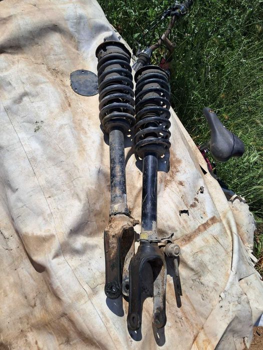 Предни Амортисьори за MERCEDES W164 ML 320