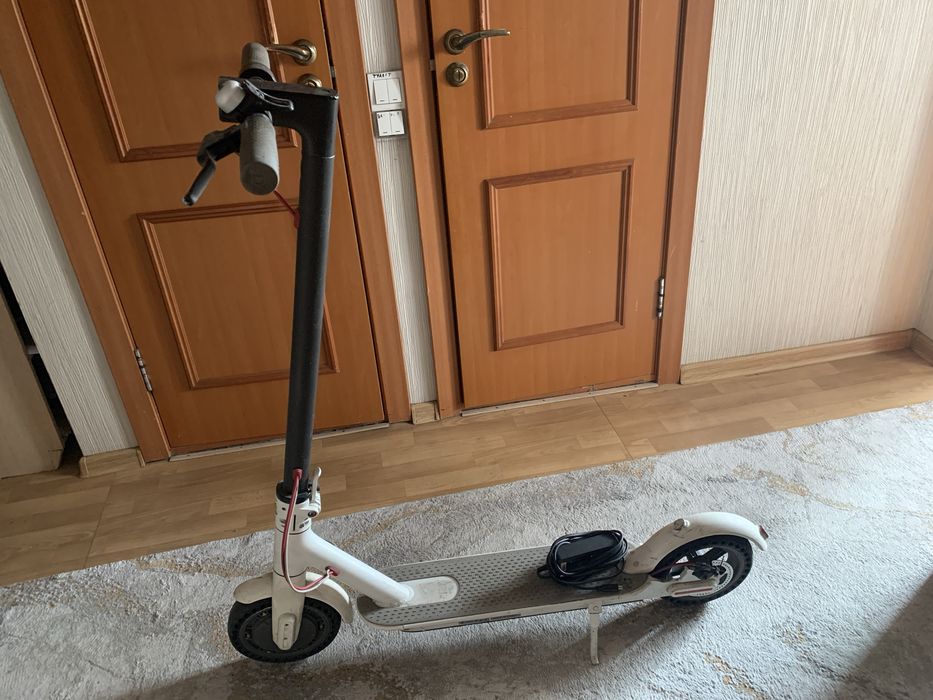 Электросамокат Xiaomi M365