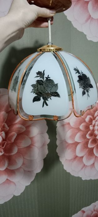 Продам светильник в виде цветка