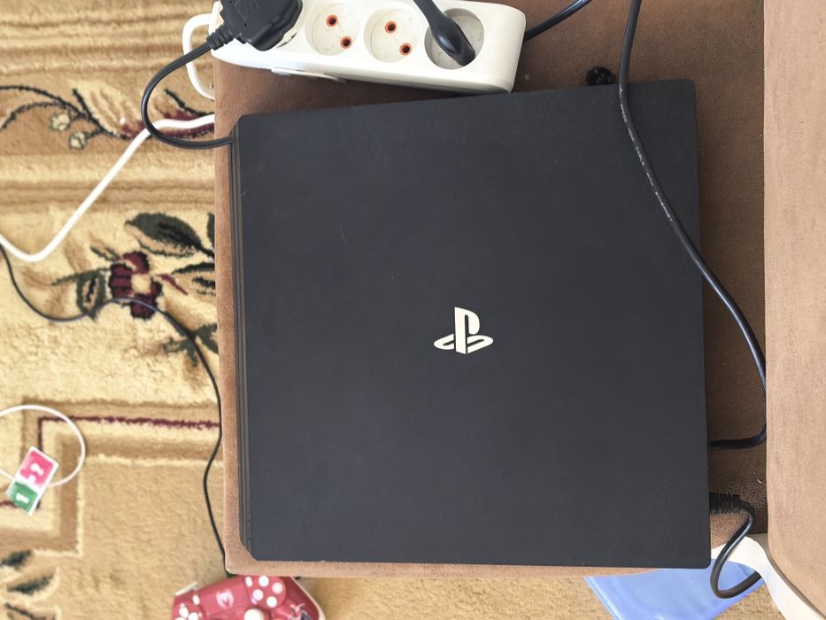 Playstation 4 pro 1tb