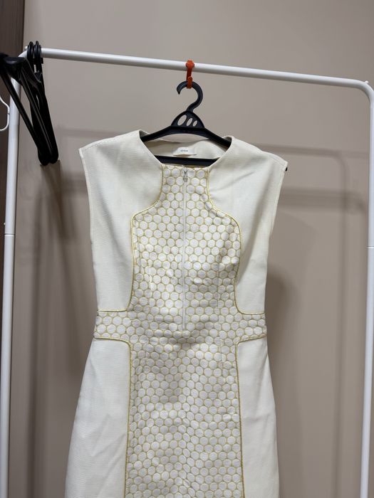 Продам женскую одежду