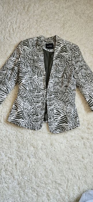 Sacou cambrat alb kaki- masura S