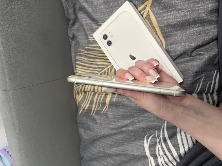 Iphone 11 , 64 гб