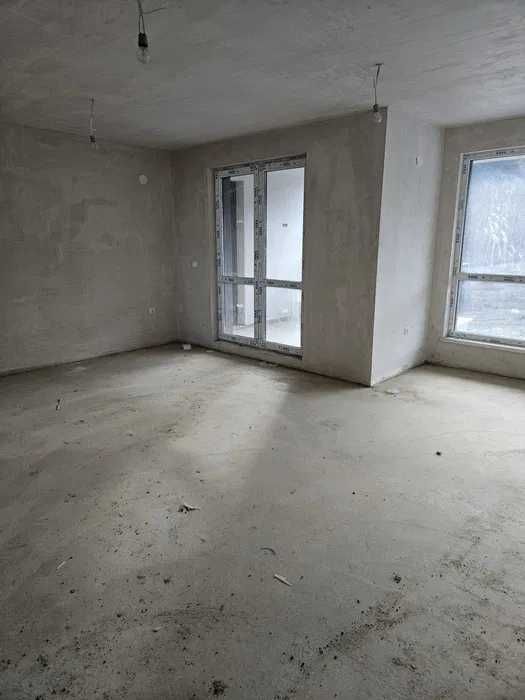 Тристаен апартамент с гараж  Асеновград!