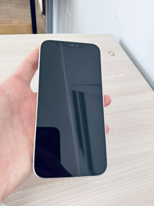 Айфон 12 про. в ремонте не был