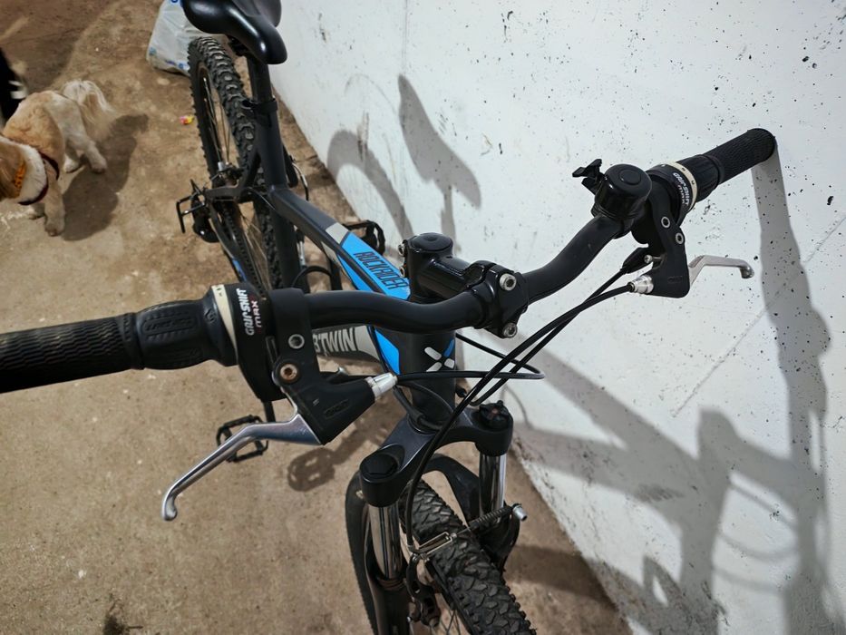 Bicicleta B'TWIN, roti de 26", cadrul M