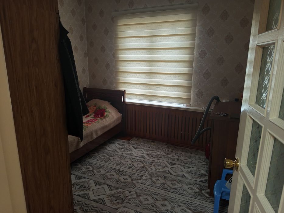 4 etajli domni 4 etajli. 3 xonali uy