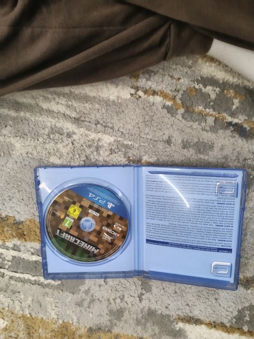 Vând Minecraft ps4
