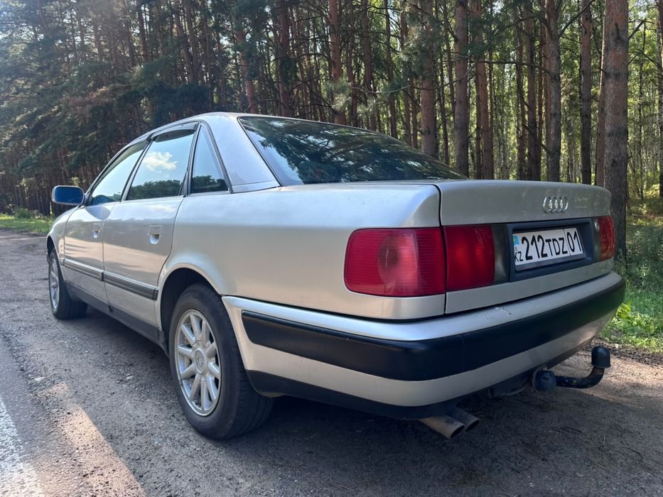 Ауди 100с4 2.6 л, 1993 года