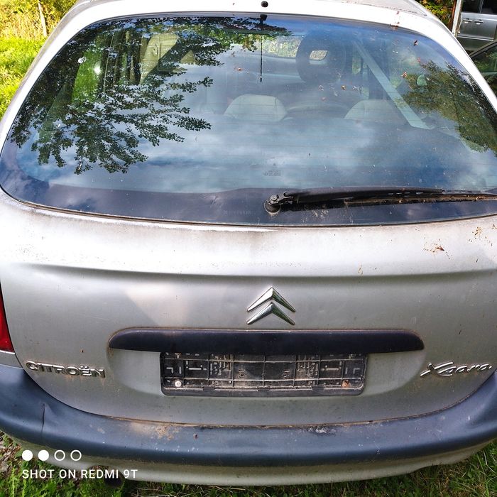 Ситроен Ксара Пикасо и Рено Лагуна 1