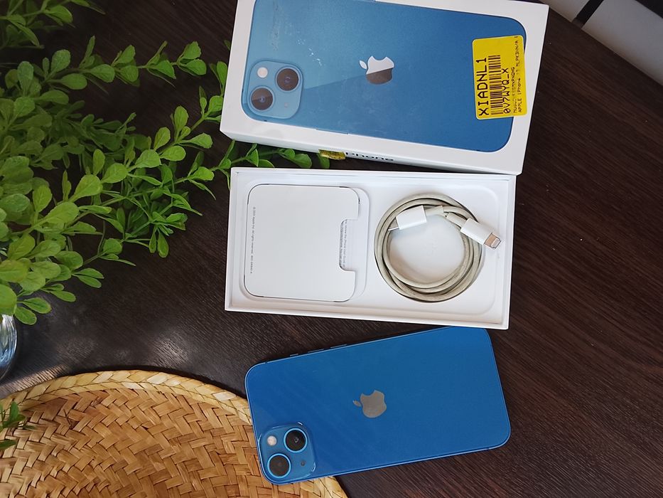 iphone 13 идеальном состоянии