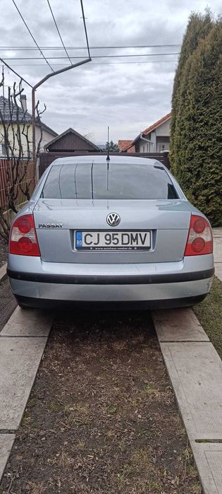 Volkswagen Passat 1.6 benzina
