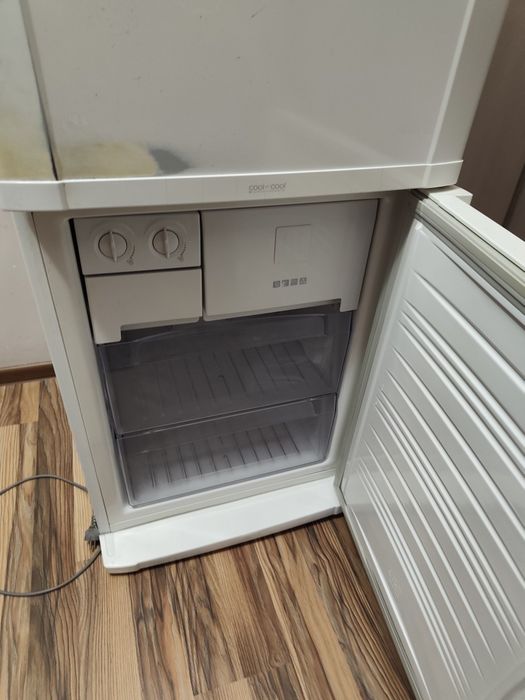 Холодильник Samsung