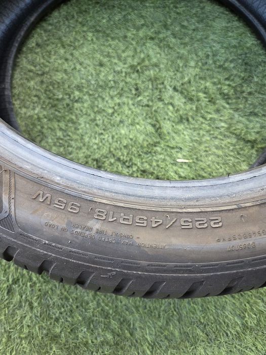 225 45 18 Goodyear