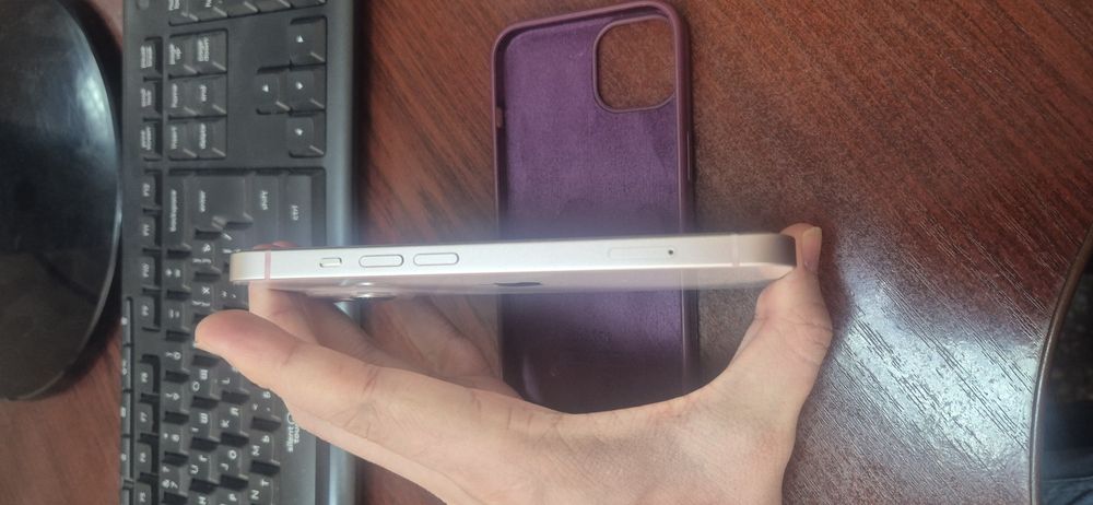 Продам iphone 13, 256gb, розовый