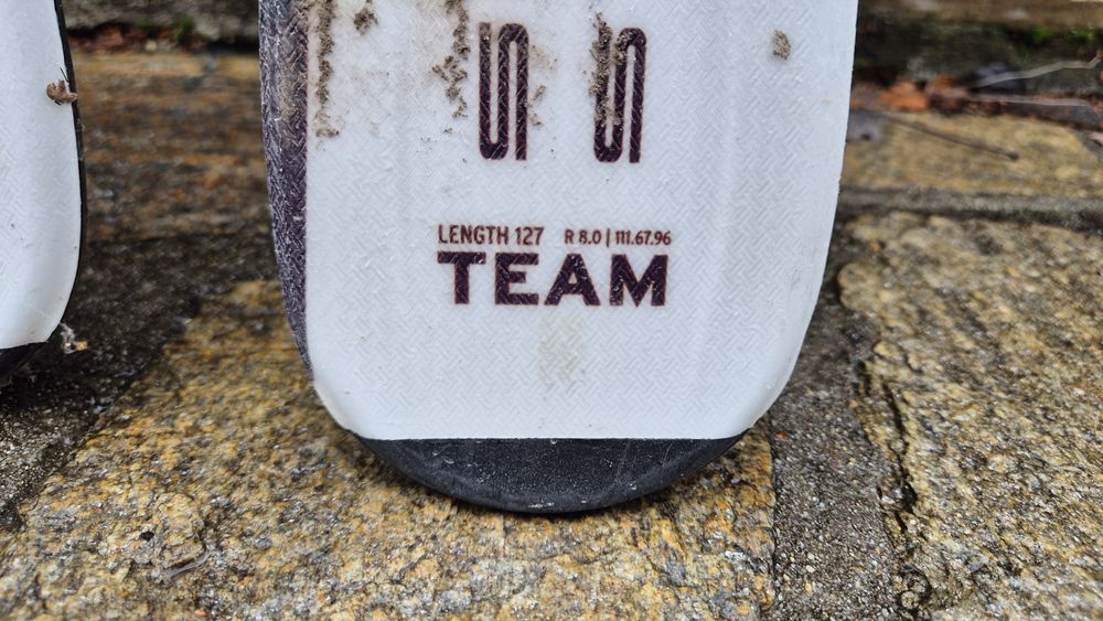 Детски ски HEAD 127 см + щеки