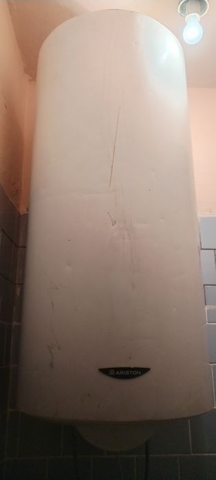 Продам Аристон бойлер