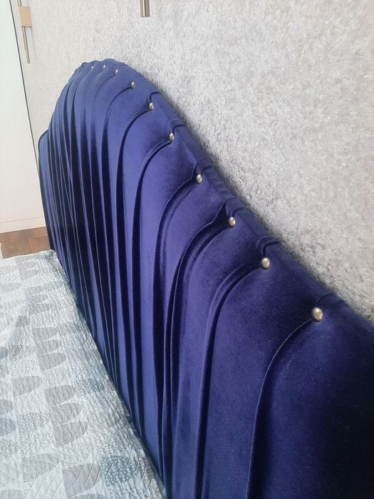 Продам кровать с матрасом