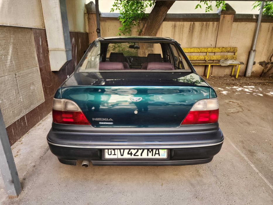 Нексия 1999г. Зелёный цвет, в хорошем состоянии.