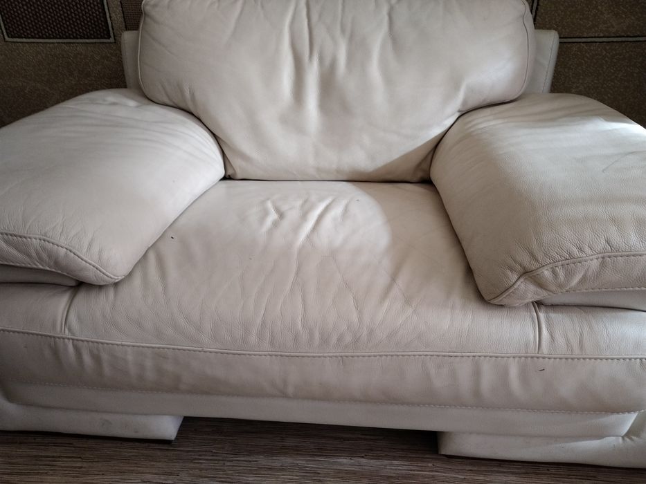 КОЖАННЫЙ   диванчик