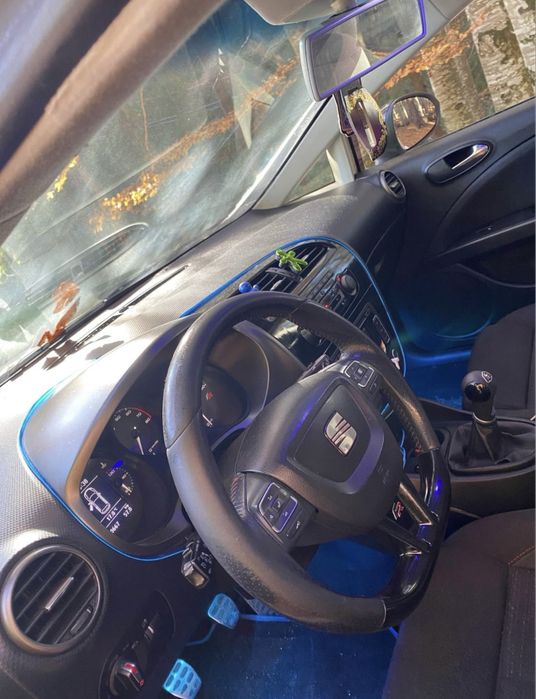 Vand Seat Leon Fr/schimb cu motocicleta sportiva 1000 cc