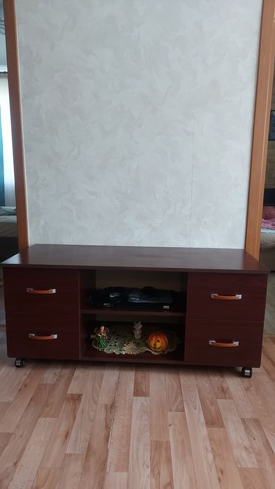 Тумба под телевизор