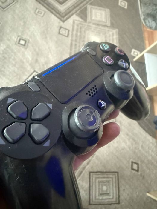 Продаю PS4 500gb