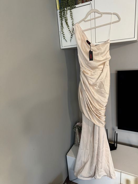 Официална рокля сатенена дълга Misspap