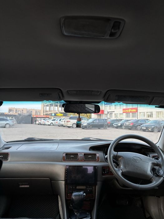 Тойота Mark 2 Qualis