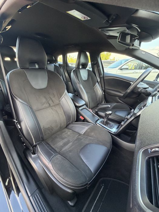 Volvo V40 D2 R Design Business Model 2016 Euro 6 RAR Efectuat