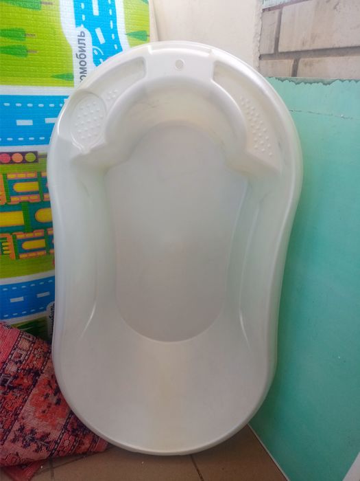 Продам ванночку детскую