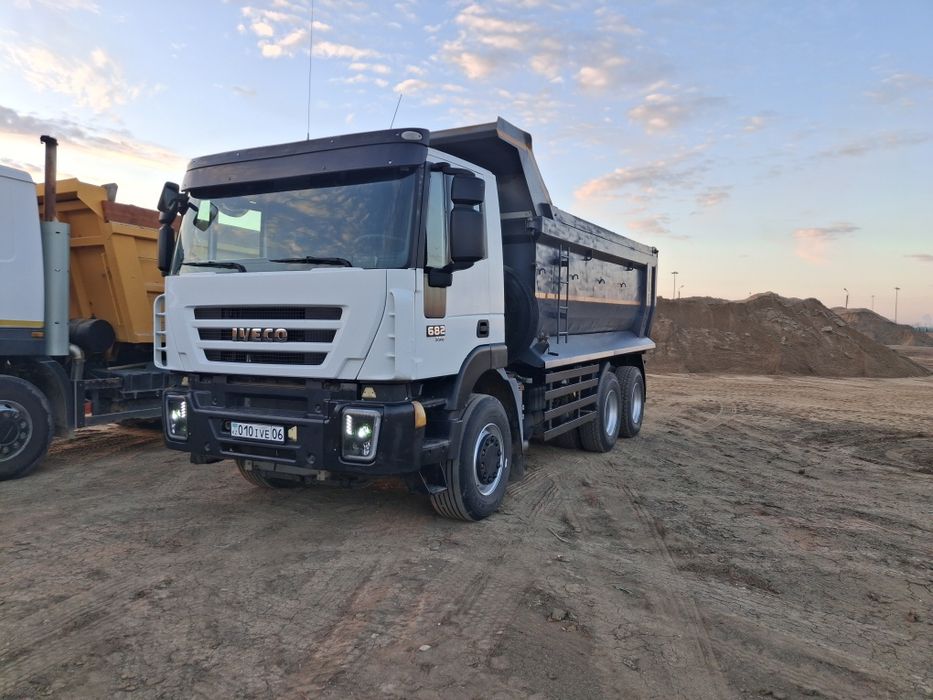 Услуга погрузчика самосвал