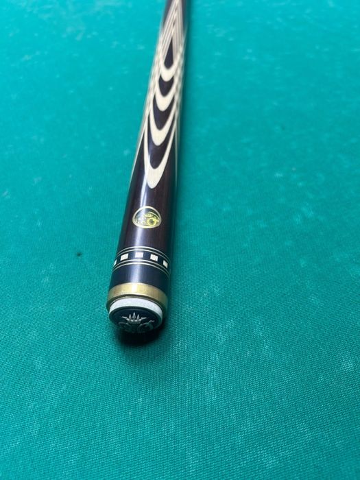 Продам билиардный кий