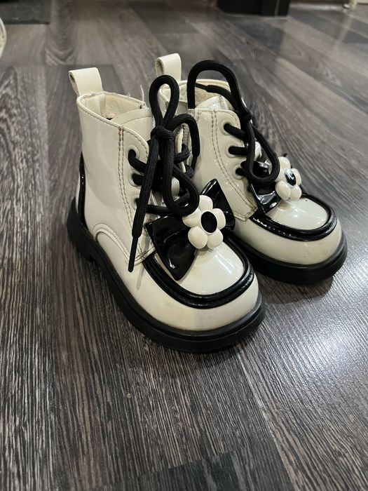 Обувь для девочки размер 20-23