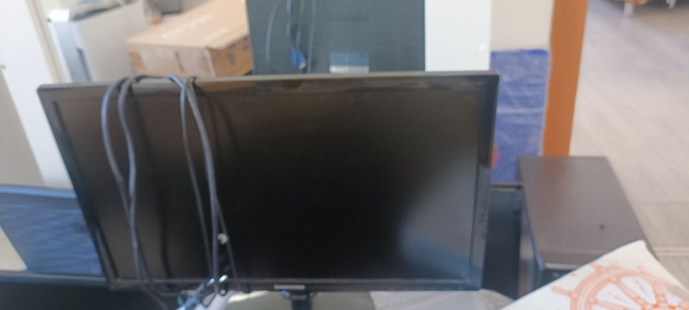 Мониторы 22 дюйма