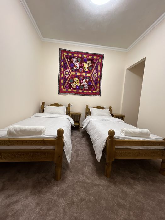 Hotel SHAHINA Регистон