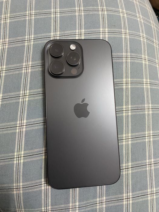 Айфон 15 Про Макс