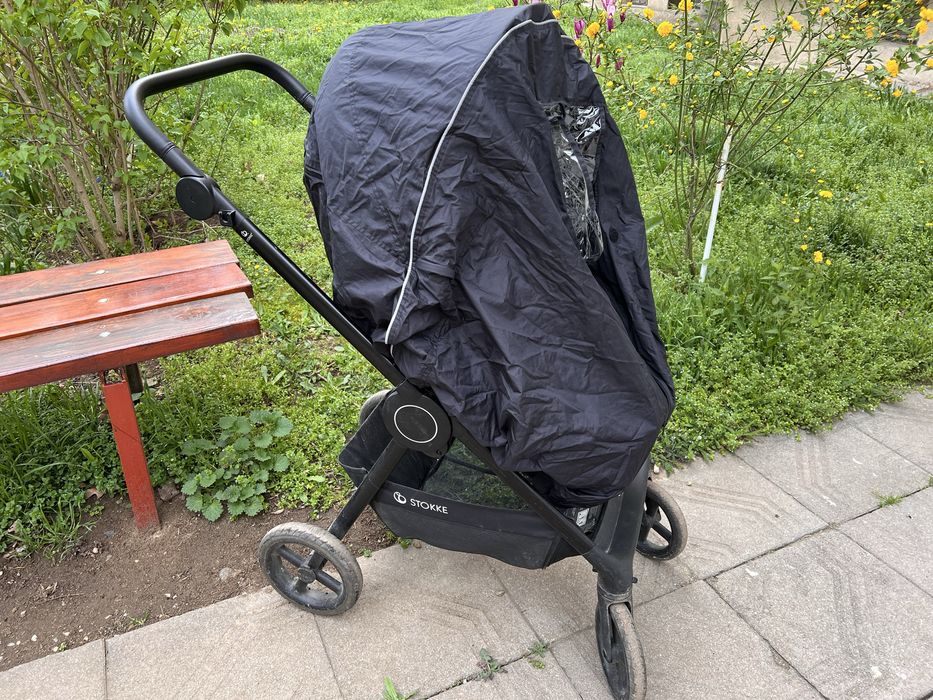 Количка градски модел Stokke Beat с дъждобран