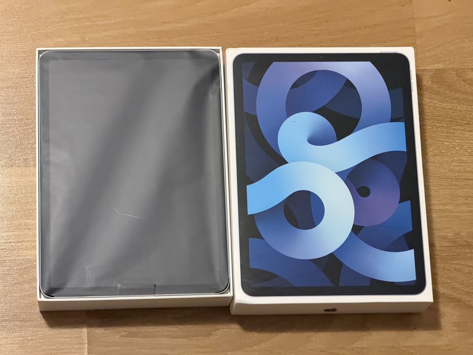 Tableta Apple iPad Air 2020 gen.4 wifi si cellular 64GB albastru
