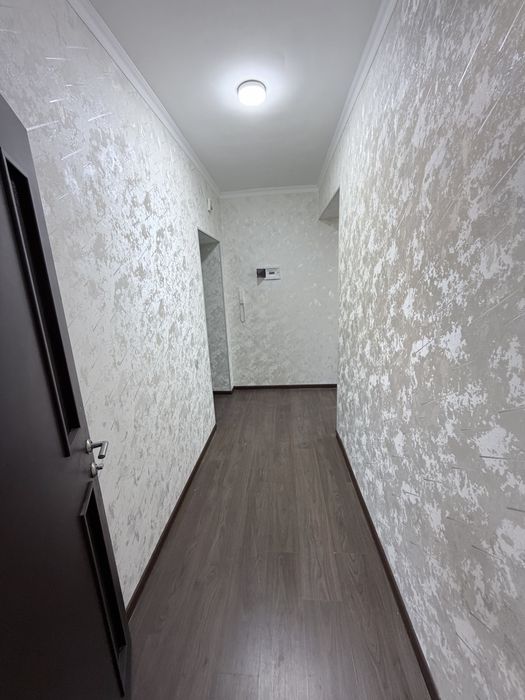 3 хоналик  квартира 7 мкр мега маркет олдида 77 кв