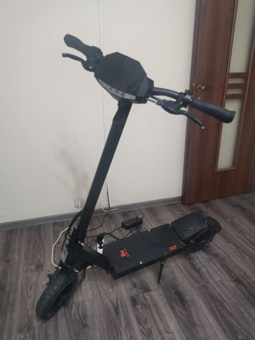 Vând sau schimb. Kukirin G2 în stare foarte buna