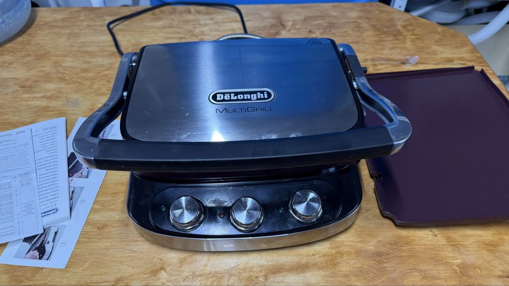 Грильница Delonghi