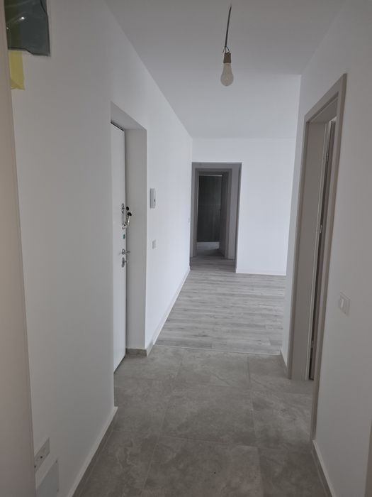 Ap 3 cam 2bai 90m , incalz pardoseala, tripan , stradal Sos Giurgiului