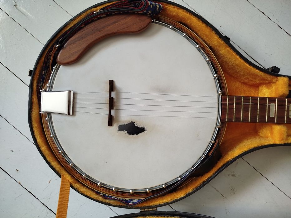 Банджо  Pirles из Японии