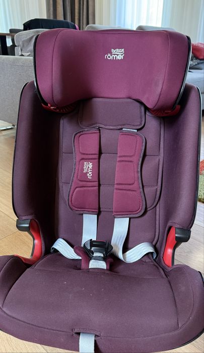 Scaun auto Britax Römer Advansafix IV R, Isofix (9-36 kg) - Stare foarte bună
