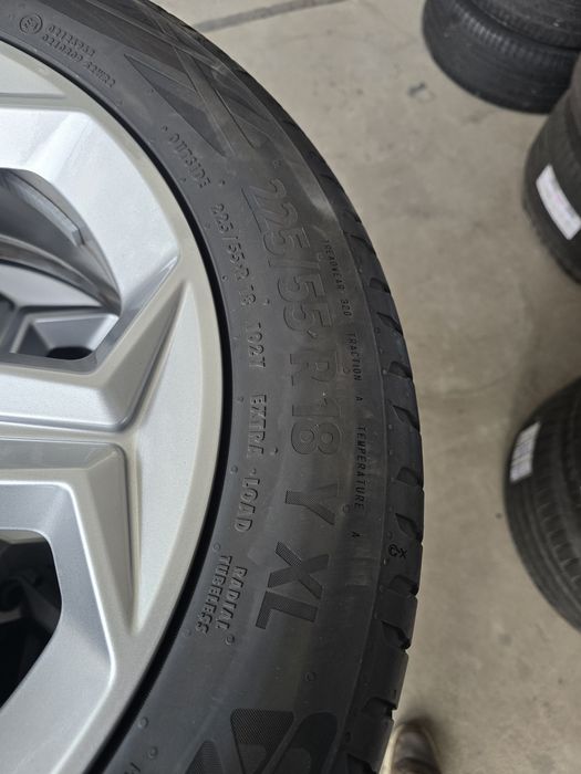 4 Броя 225/55/18 Continental 2x6,2mm 2x5,5mm 24dot